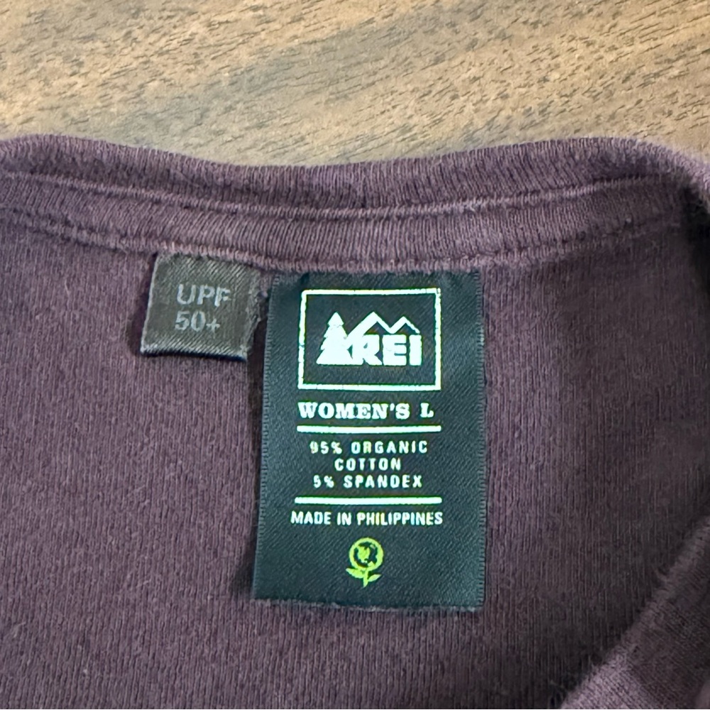 REI Women’s Organic Cotton Long Sleeve Top L | Plum UPF 50+ Hiking Tee - Picture 5 of 7